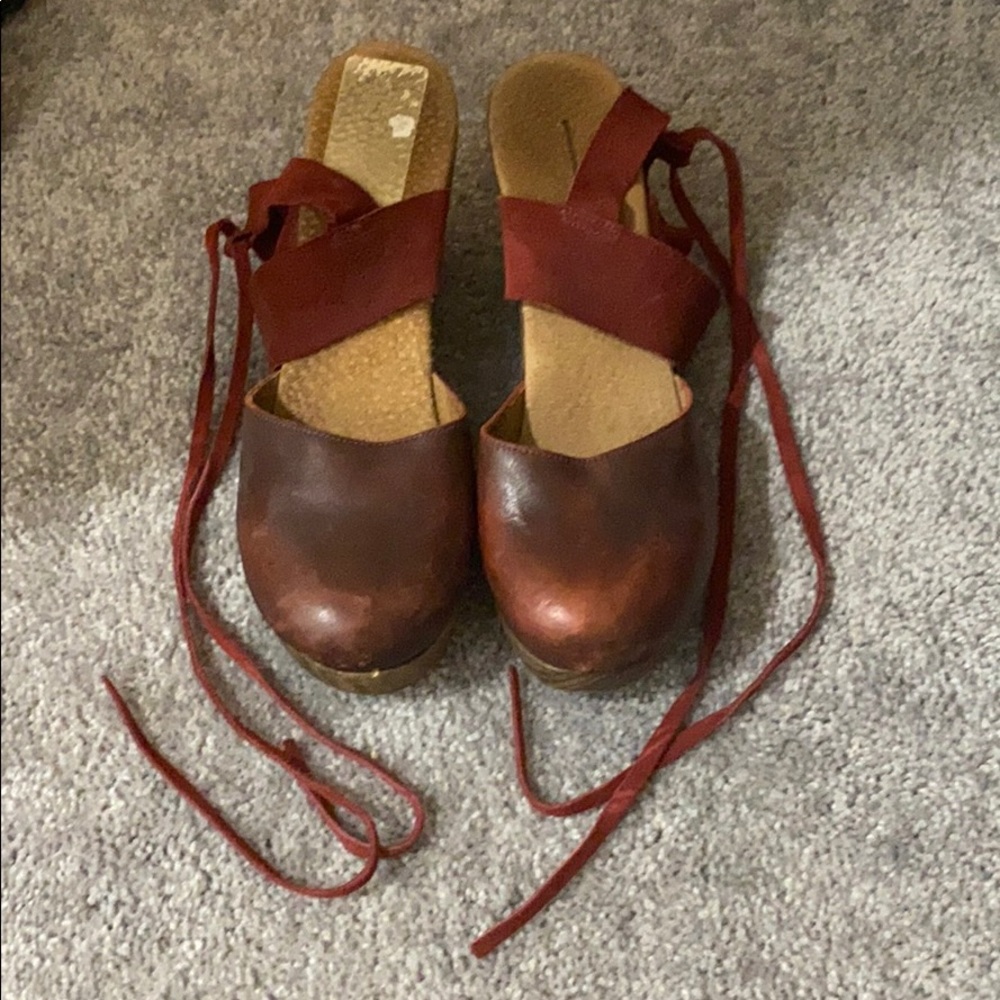 Free People Red Tie Back Clog size 39